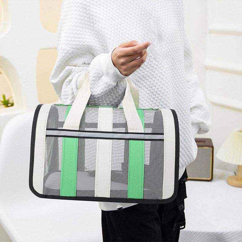 Spacious Travel Bag with Mesh Ventilation Ideal Pet Carriers for Cats
