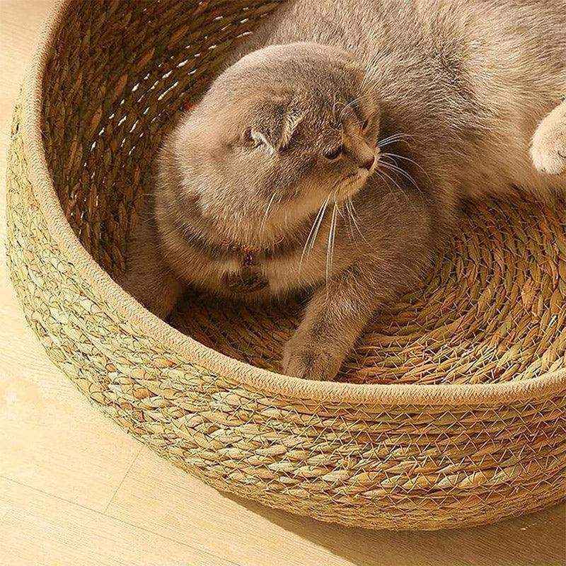 Comfortable Cat Bed Basket with Woven Mat for Cozy Resting