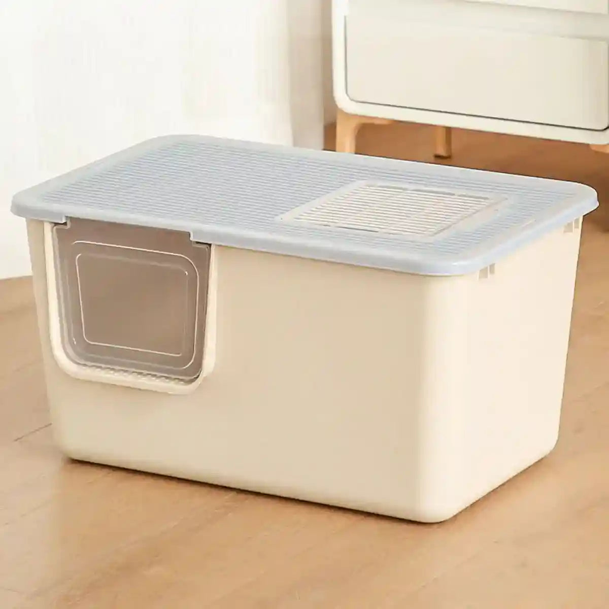 Enclosed Cat Litter Box with Top Entry and Scoop Holder