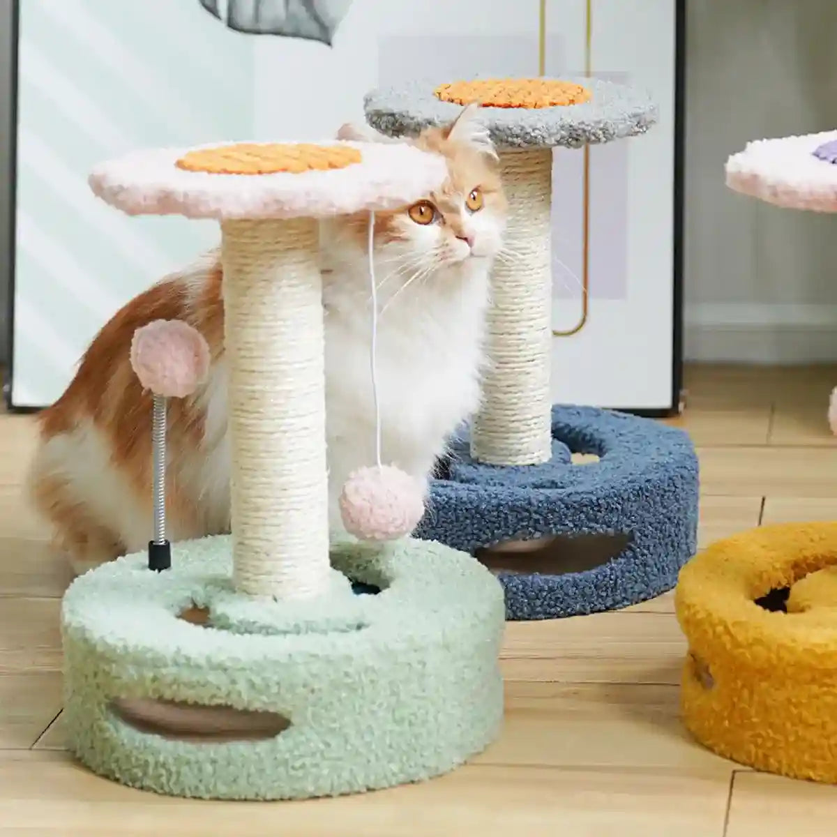 Flower Cat Climbing Frame with Trackball and Scratching Post