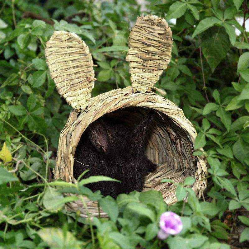 Natural Grass Rabbit House Hideout for Small Pets