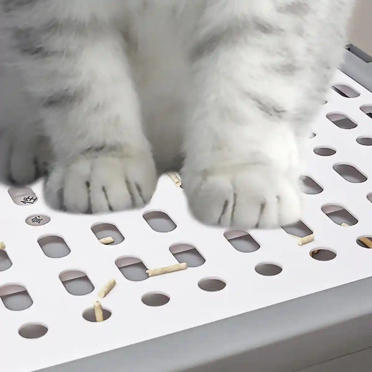 Fully Enclosed Cat Litter Box with Drawer and Scoop