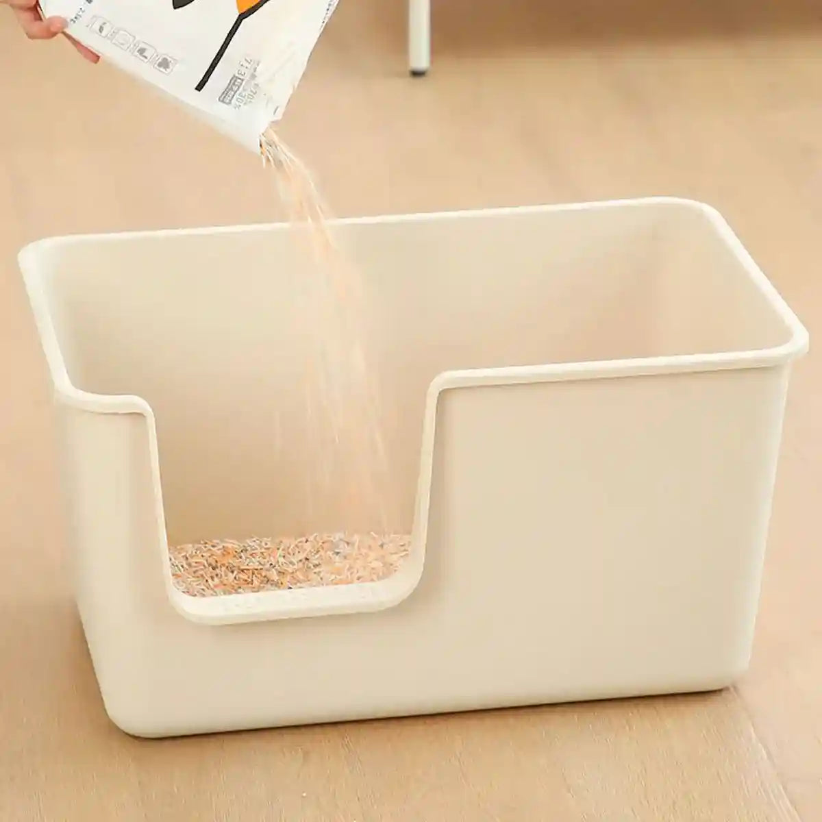 Enclosed Cat Litter Box with Top Entry and Scoop Holder