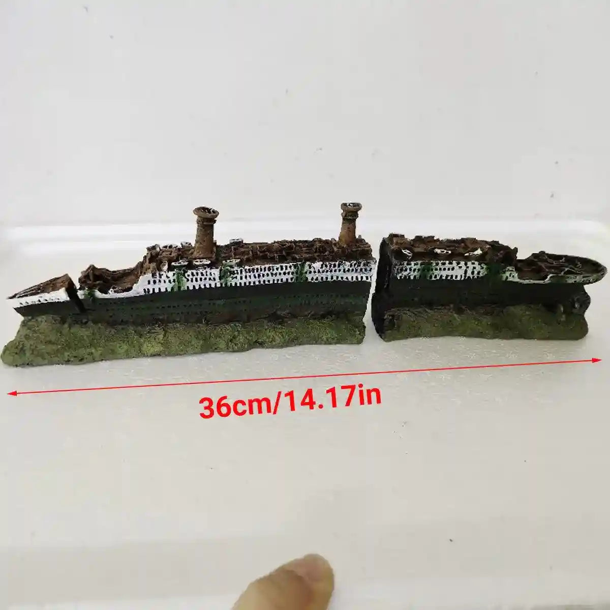 Titanic Shipwreck Aquarium Decoration Realistic Resin Design for Fish Tanks