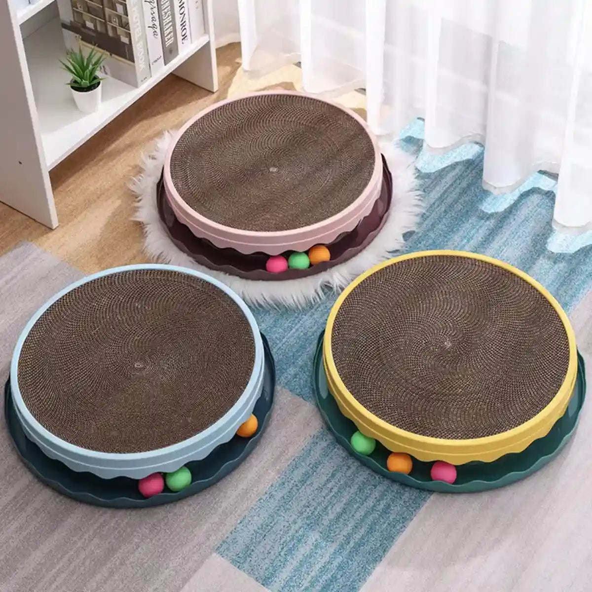 Interactive Cat Scratching Pad Round Corrugated Play Toy with Balls