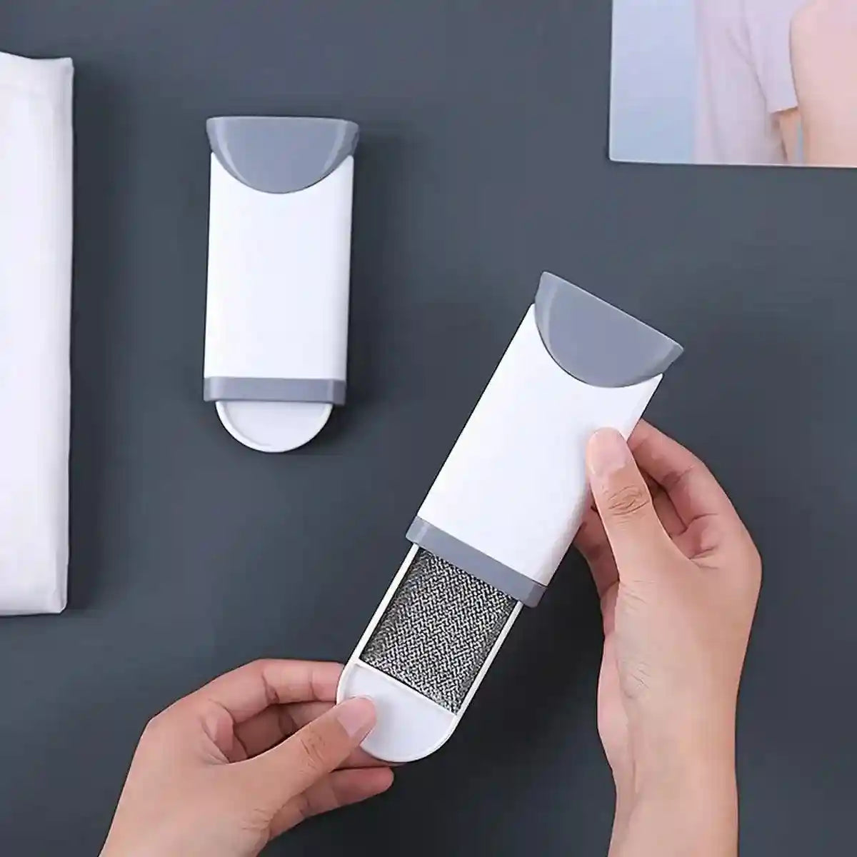 Reusable Pet Hair Remover Brush for Clothes Carpet & Sofa