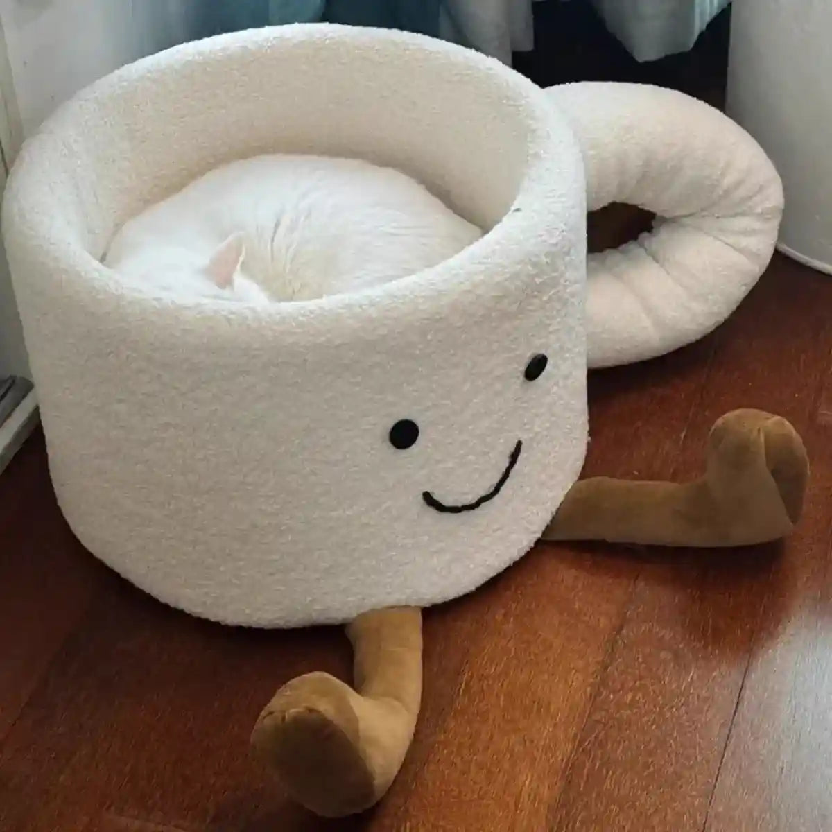 Cute Coffee Cup Cat Nest Bed for Indoor Cats and Kittens