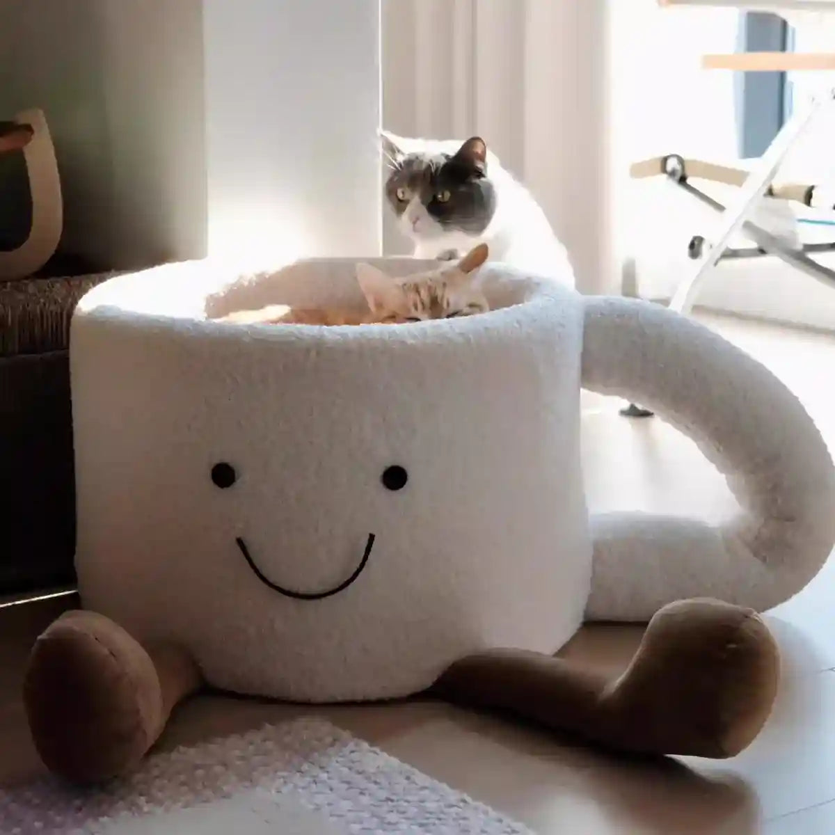 Cute Coffee Cup Cat Nest Bed for Indoor Cats and Kittens
