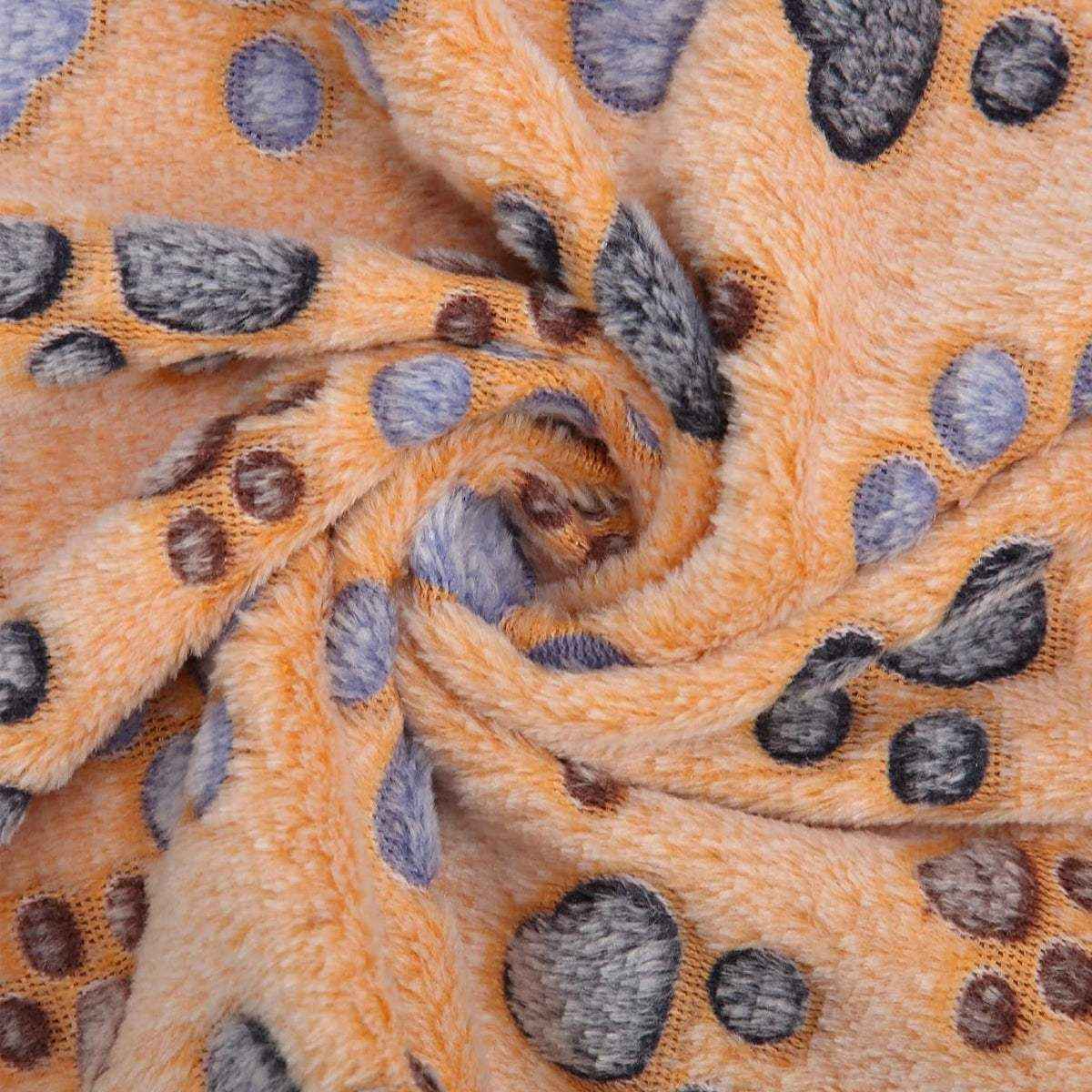 Cozy Fleece Dog Blanket for Sofa and Bed in S/M/L