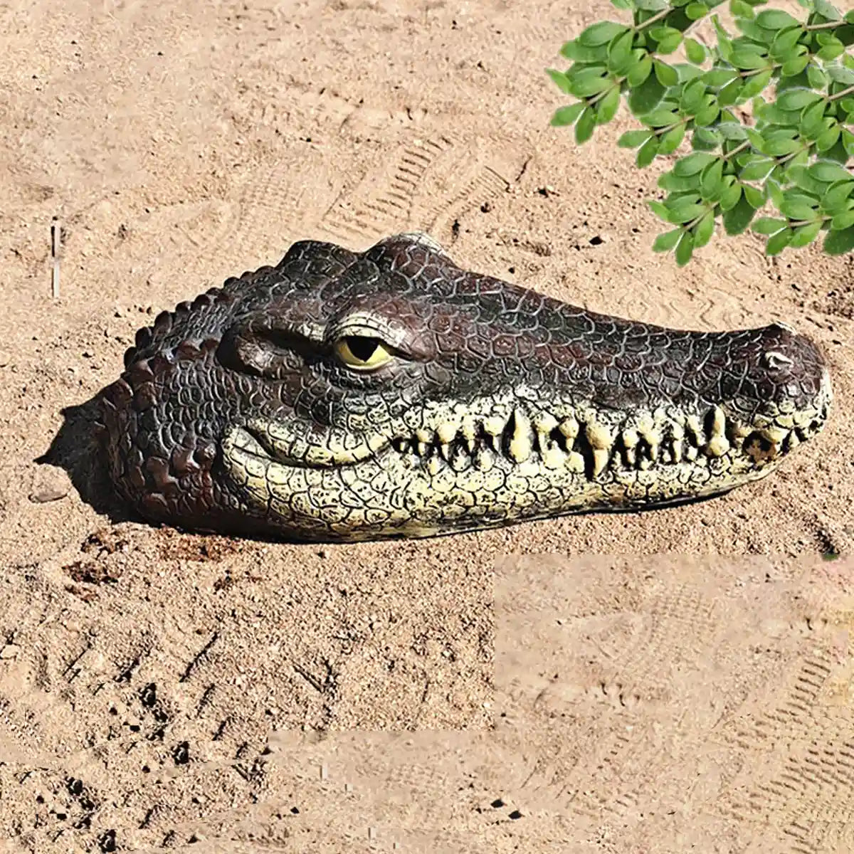 Floating Crocodile Head Ornament for Pool and Pond Decoration