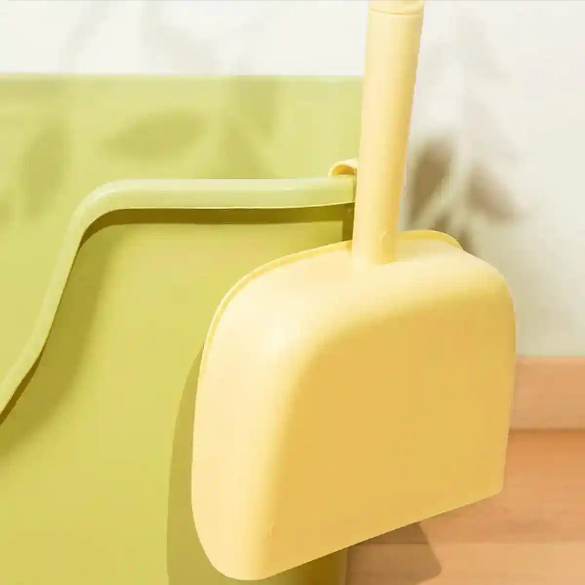 Efficient Cleaning Cat Litter Scoop With Long Handle