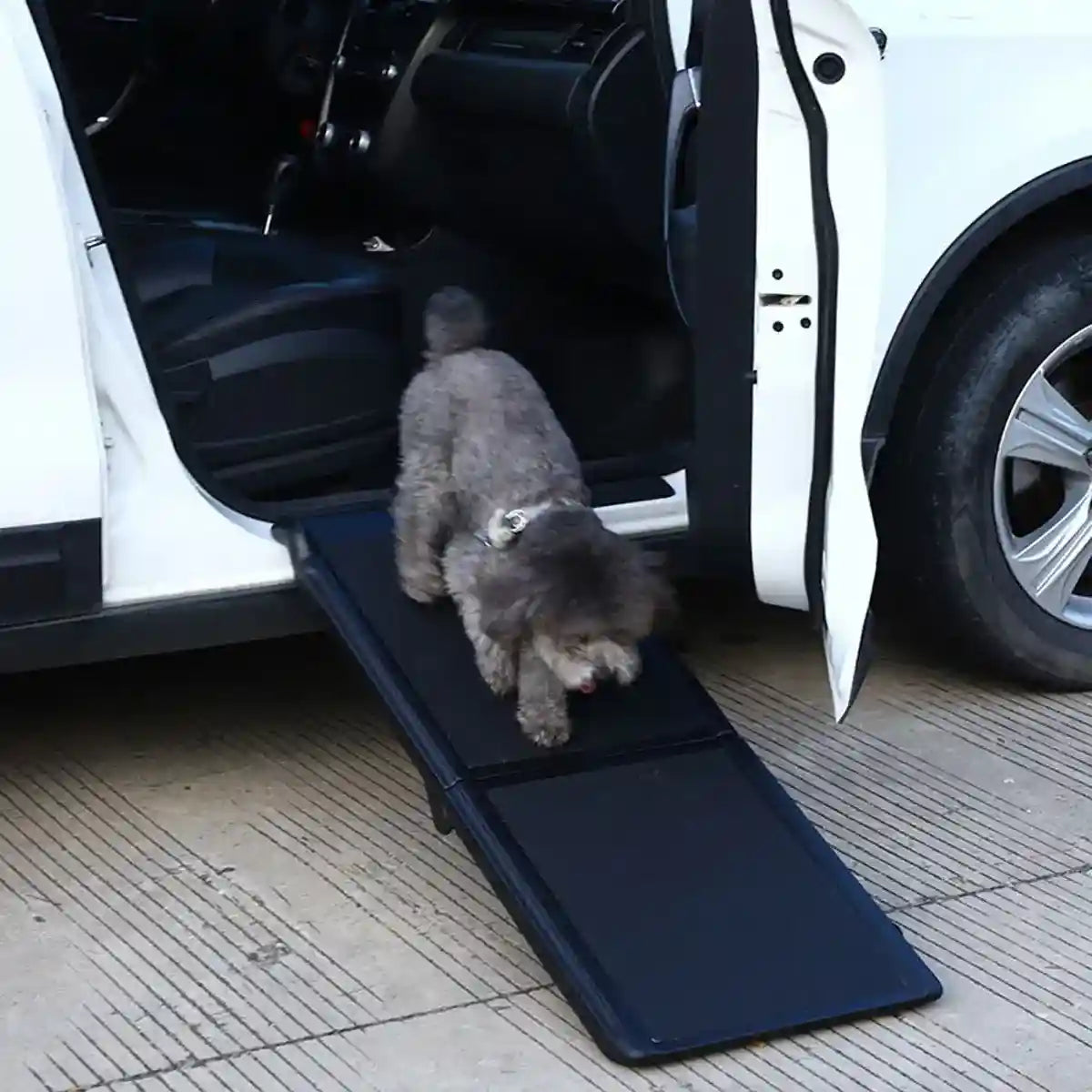 Foldable Dog Car Ramp with Non-Slip Surface for Vehicle Access