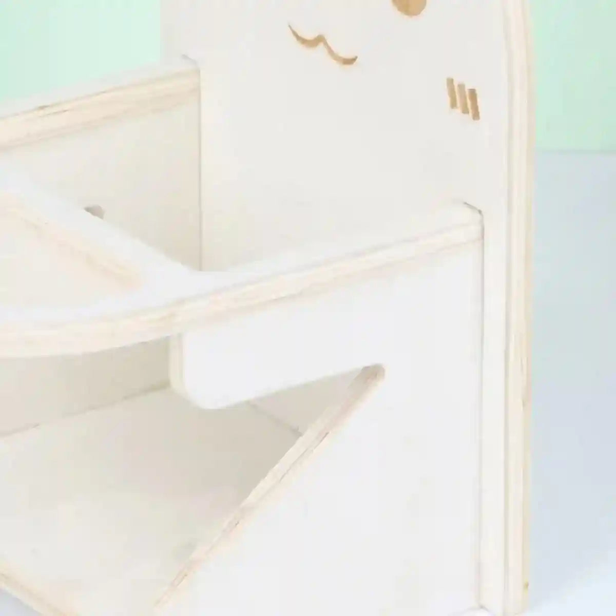 Small Pet Dining Chair for Hamsters & Small Pets Wooden Feeding Chair