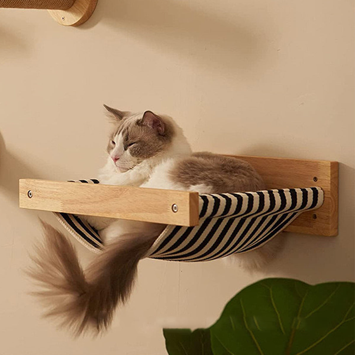Solid Wood Wall-Mounted Cat Hammock Space-Saving Cozy Cat Bed