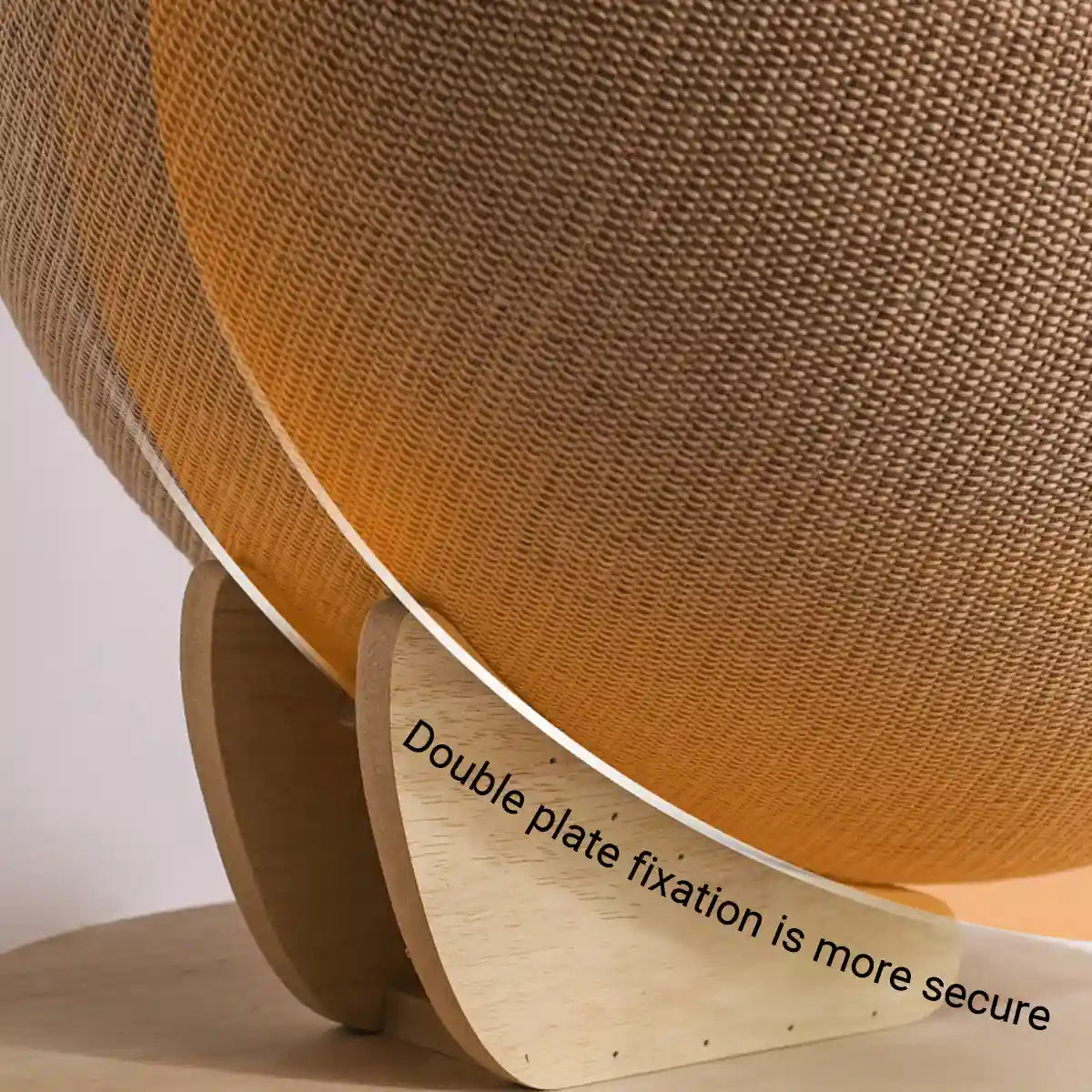 Luxury Eggshell Cat Scratching Nest for Lounging and Claw Care