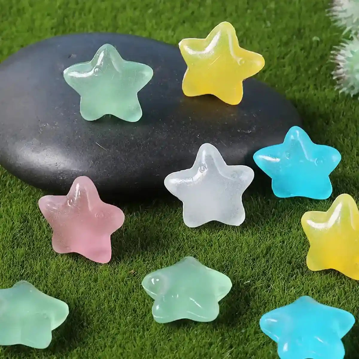 100PCS Decorative Multicolour Luminous Stones for Aquarium Glow