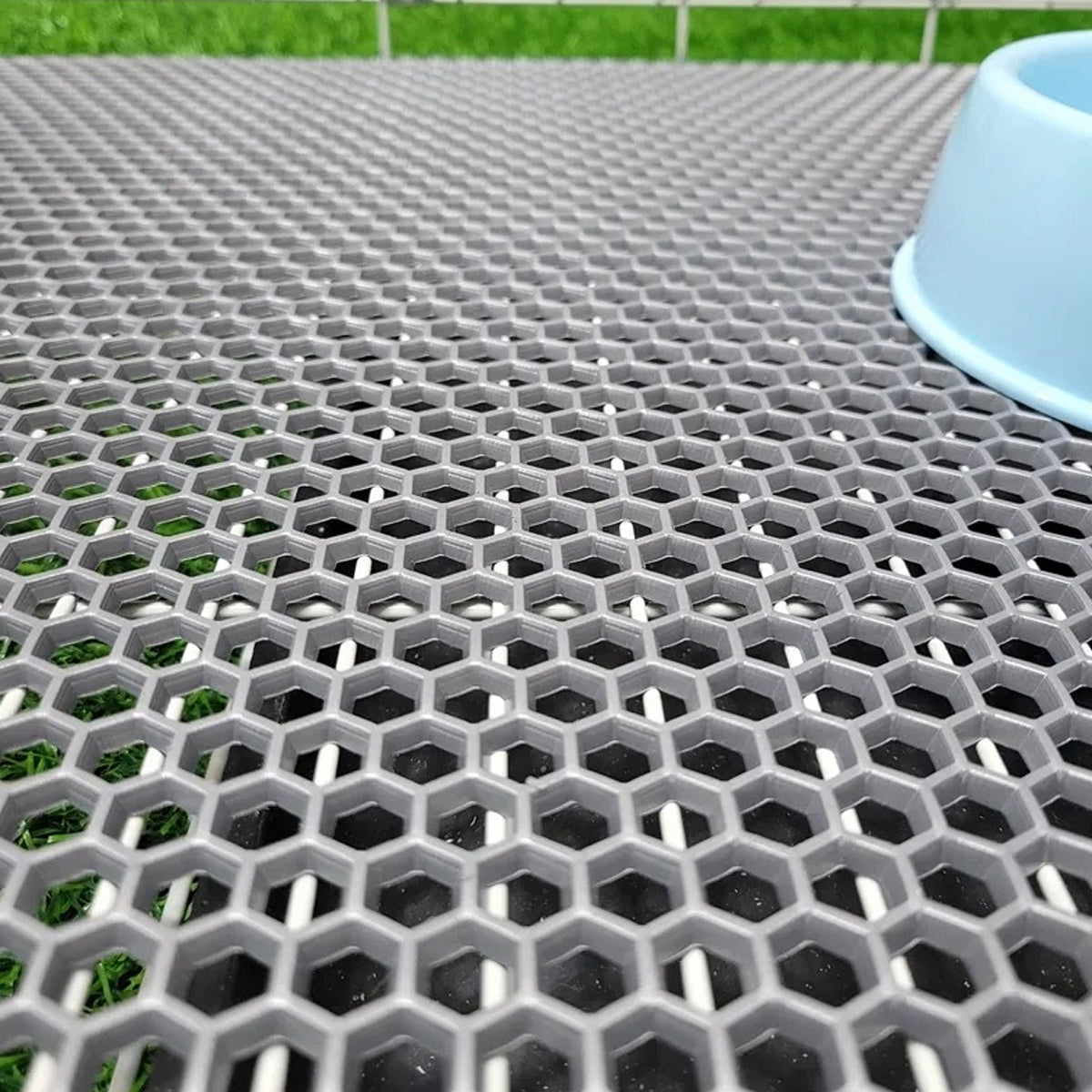 Anti-Slip Pet Cage Plastic Mesh Mat Cut-to-Size Cage Floor Liner