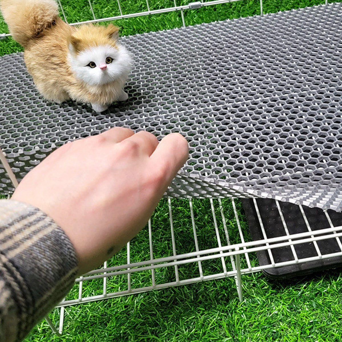 Anti-Slip Pet Cage Plastic Mesh Mat Cut-to-Size Cage Floor Liner