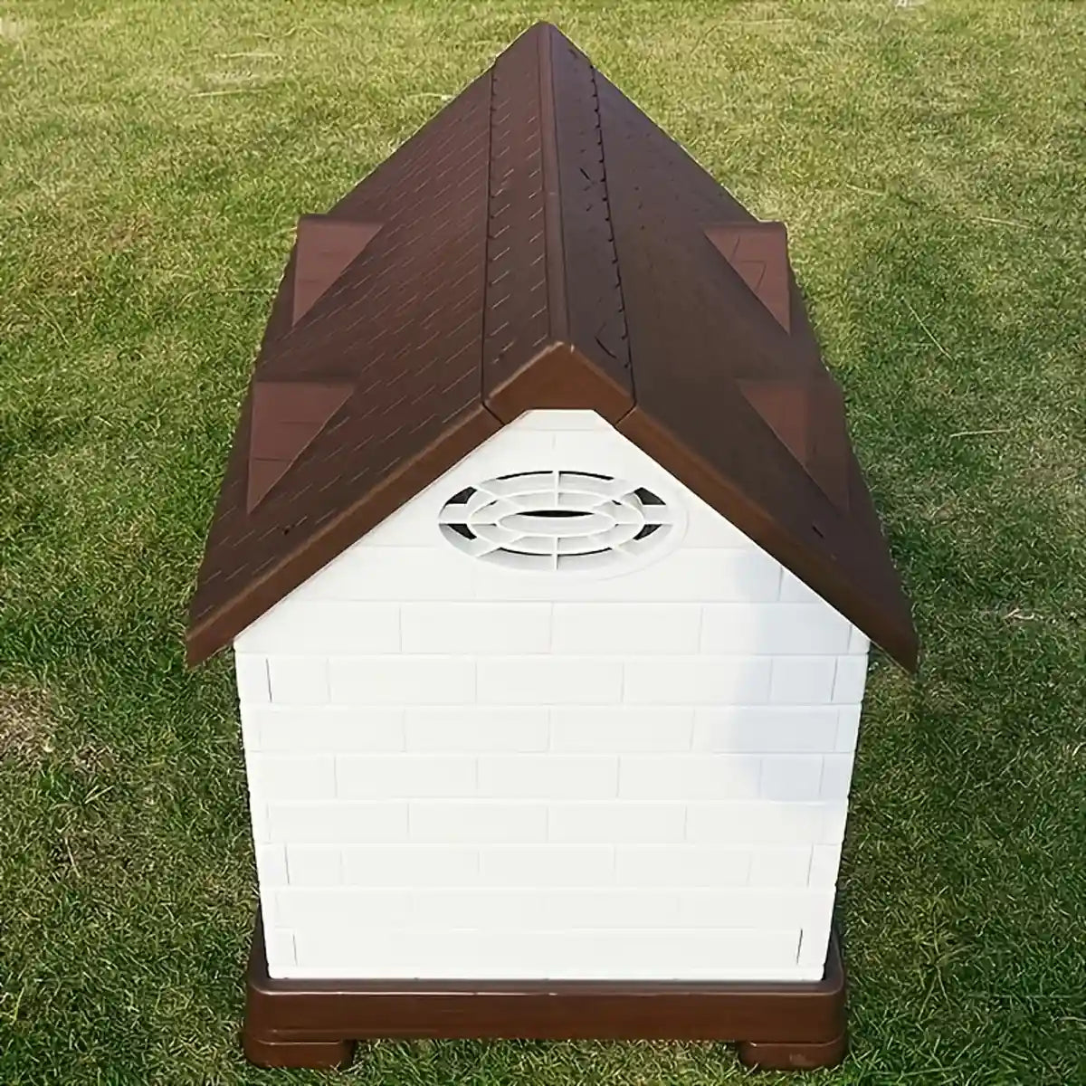 Outdoor Plastic Dog House with Ventilation and Iron Gate