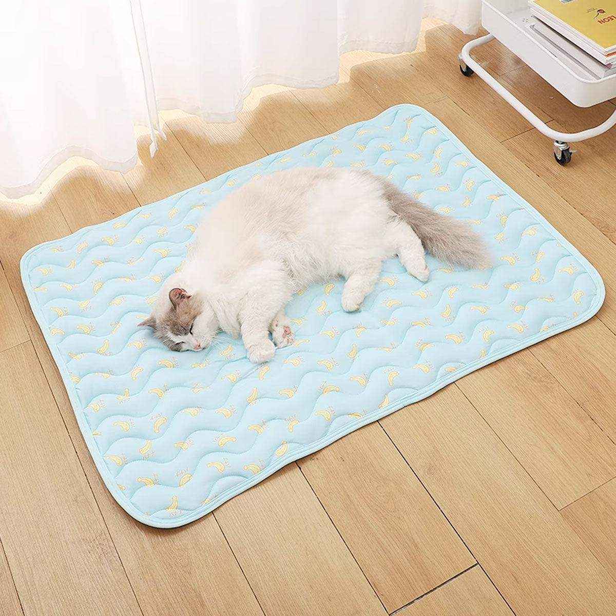 Ice Silk Summer Pad Breathable & Foldable Pet Cooling Mat for Dogs & Cats