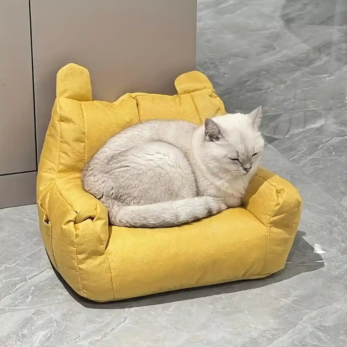Bear-Shaped Lounge Chair for Pets Cozy and Decorative Pet Sofa