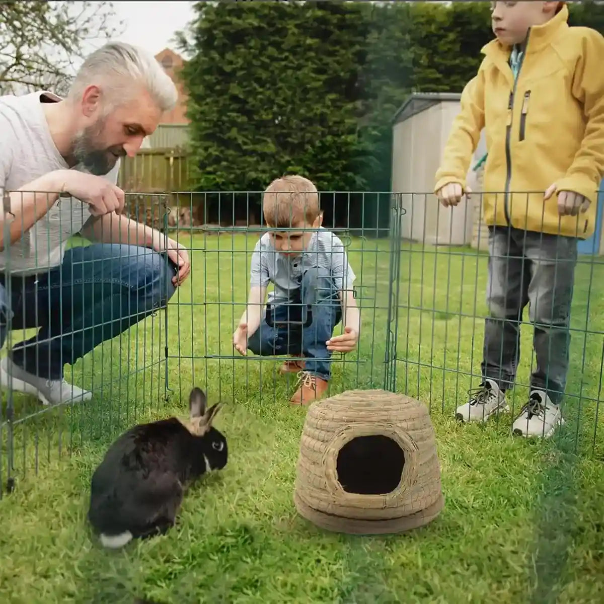 Cozy Straw Rabbit House with Detachable Base for Small Pets