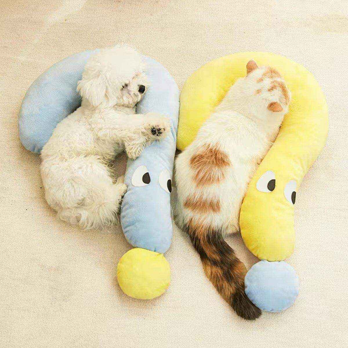 Pet Pillow Dog Cat Sleeping Moon Pillow Small Dog Plush Pillow