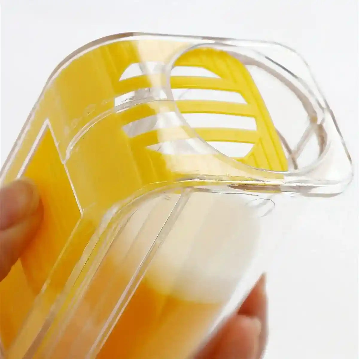 Queen Bee Marker Bottle Durable Beekeeping Tool for Safe Marking