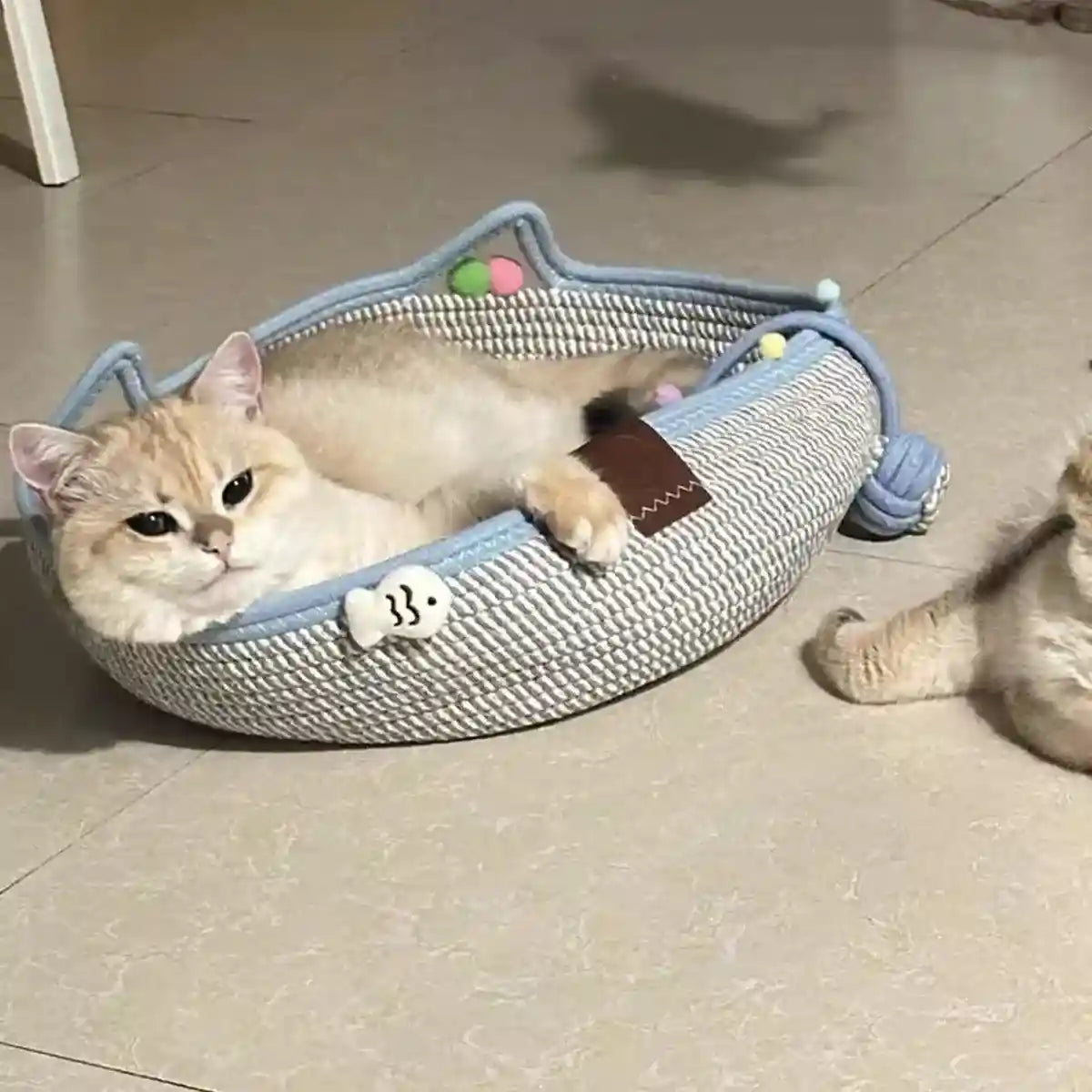 Hand-Woven Cattail Cat Nest with Scratch Board