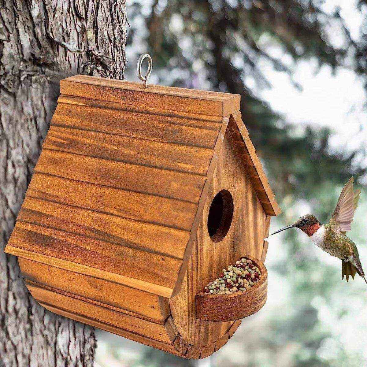 Hanging Wooden Birdhouse Outdoor Bird Shelter