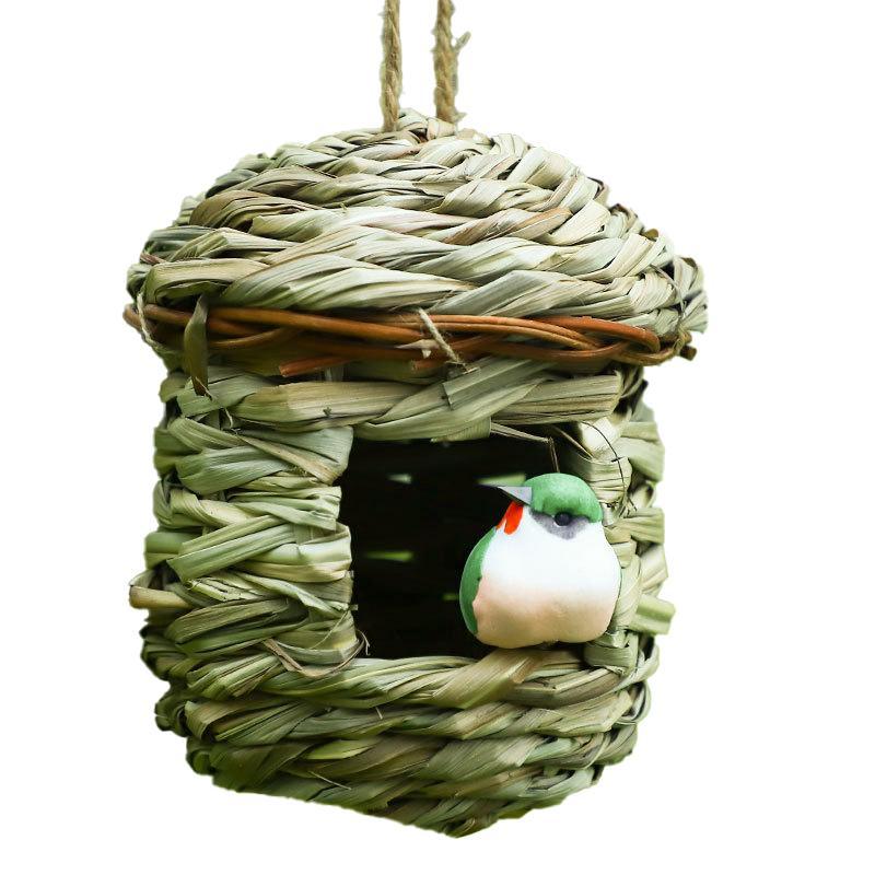 Wild Bird Nest Treehouse