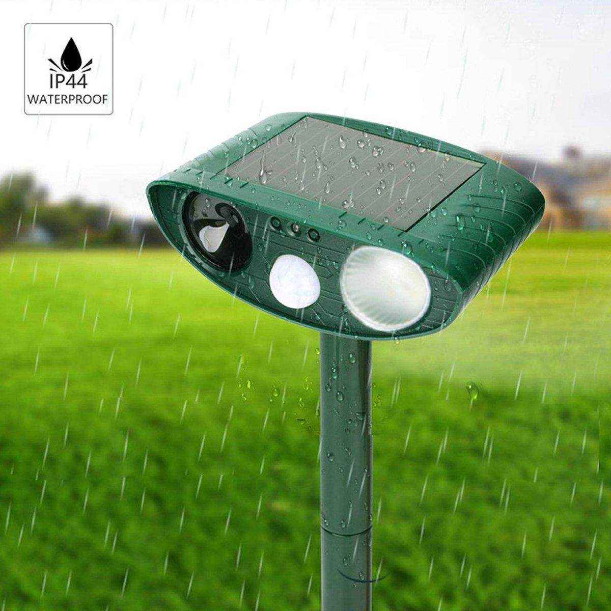 Outdoor Solar Ultrasonic Animal Repellent Rat Bird Infrared Flash Repellent