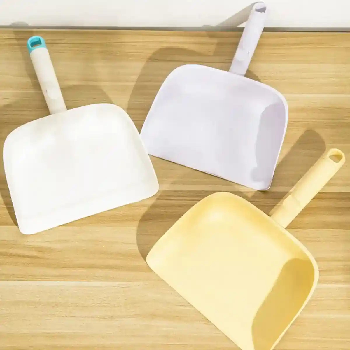 Efficient Cleaning Cat Litter Scoop With Long Handle