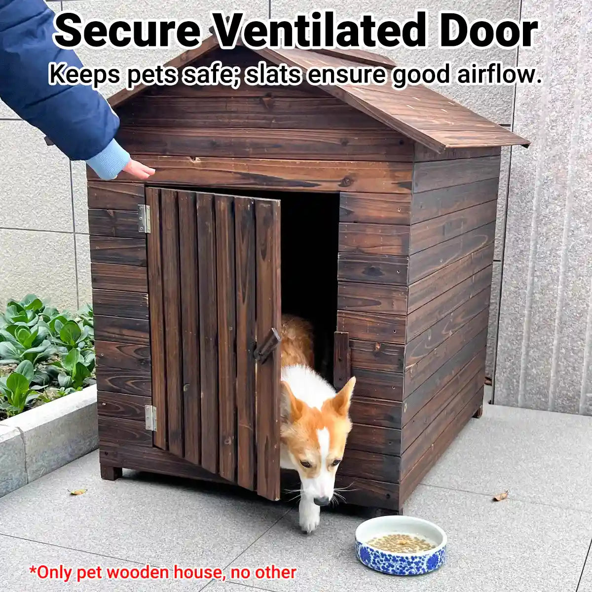 Weatherproof Wooden Dog House Outdoor Kennel