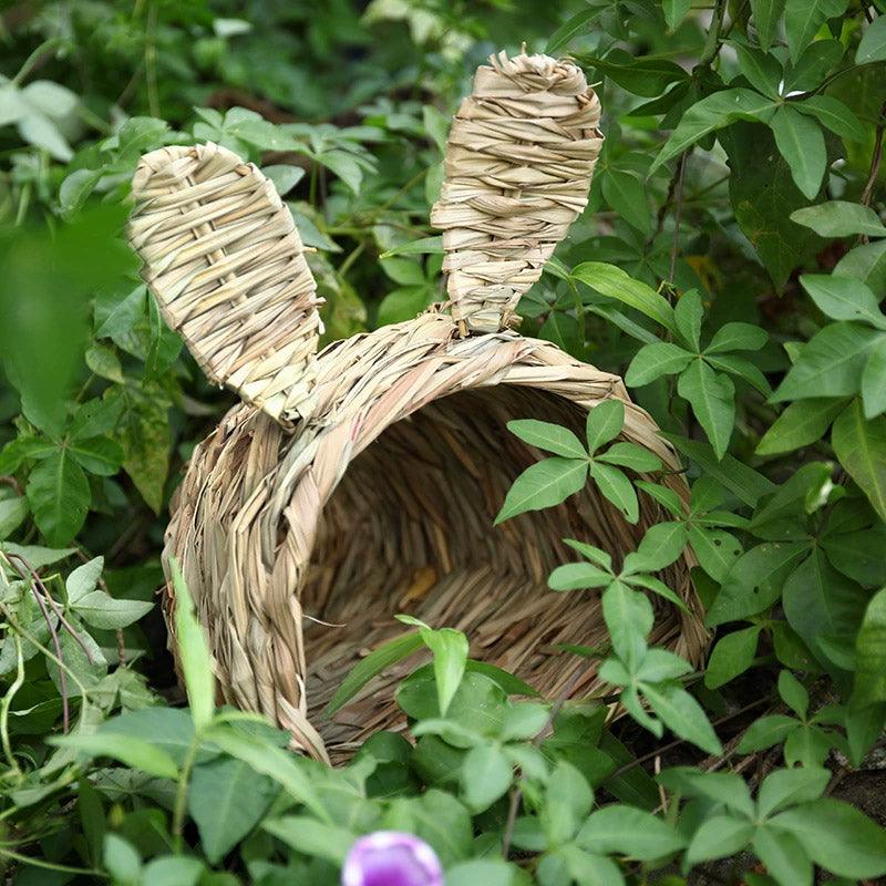 Natural Grass Rabbit House Hideout for Small Pets