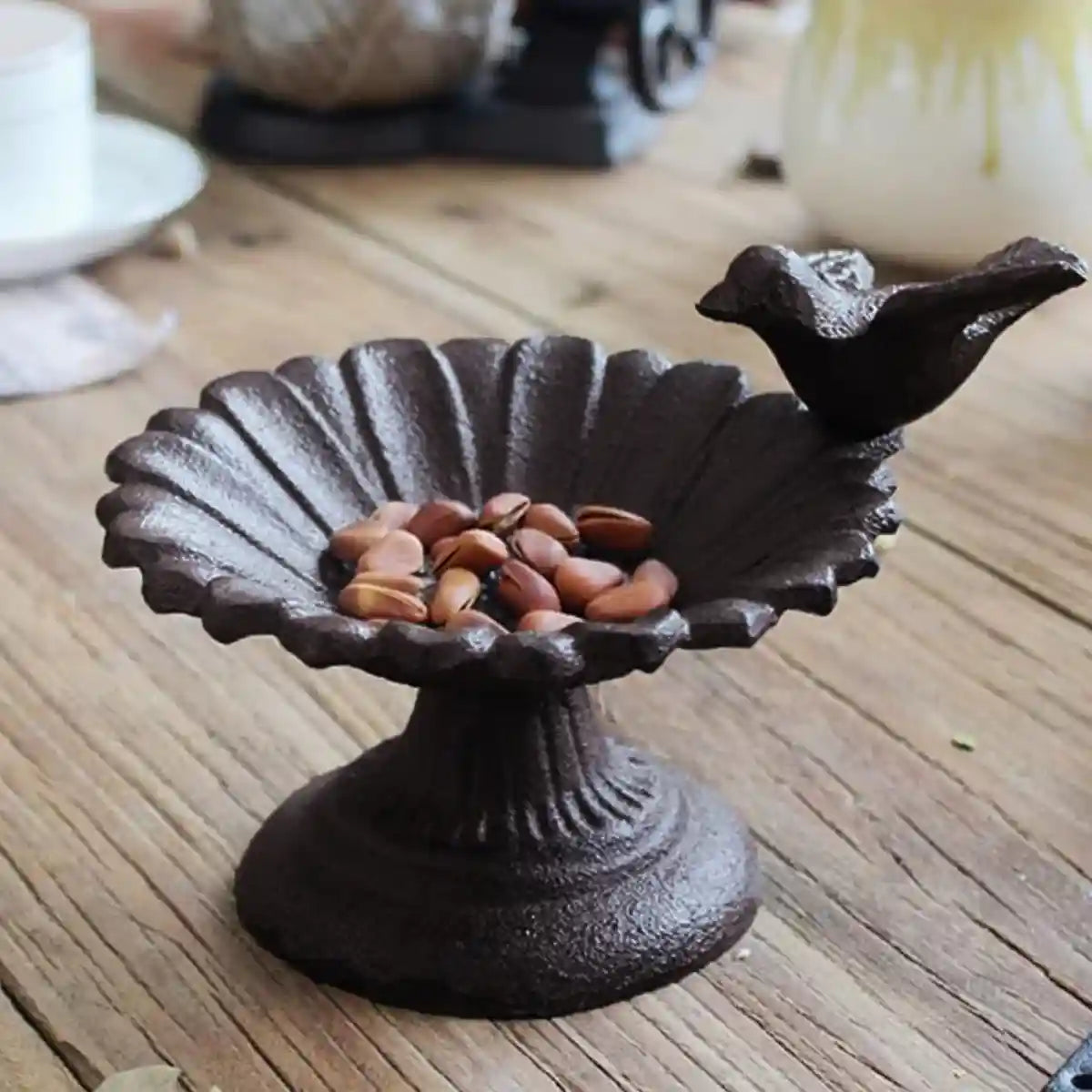 Cast Iron Petal Bird Feeder Bowl for Garden Décor