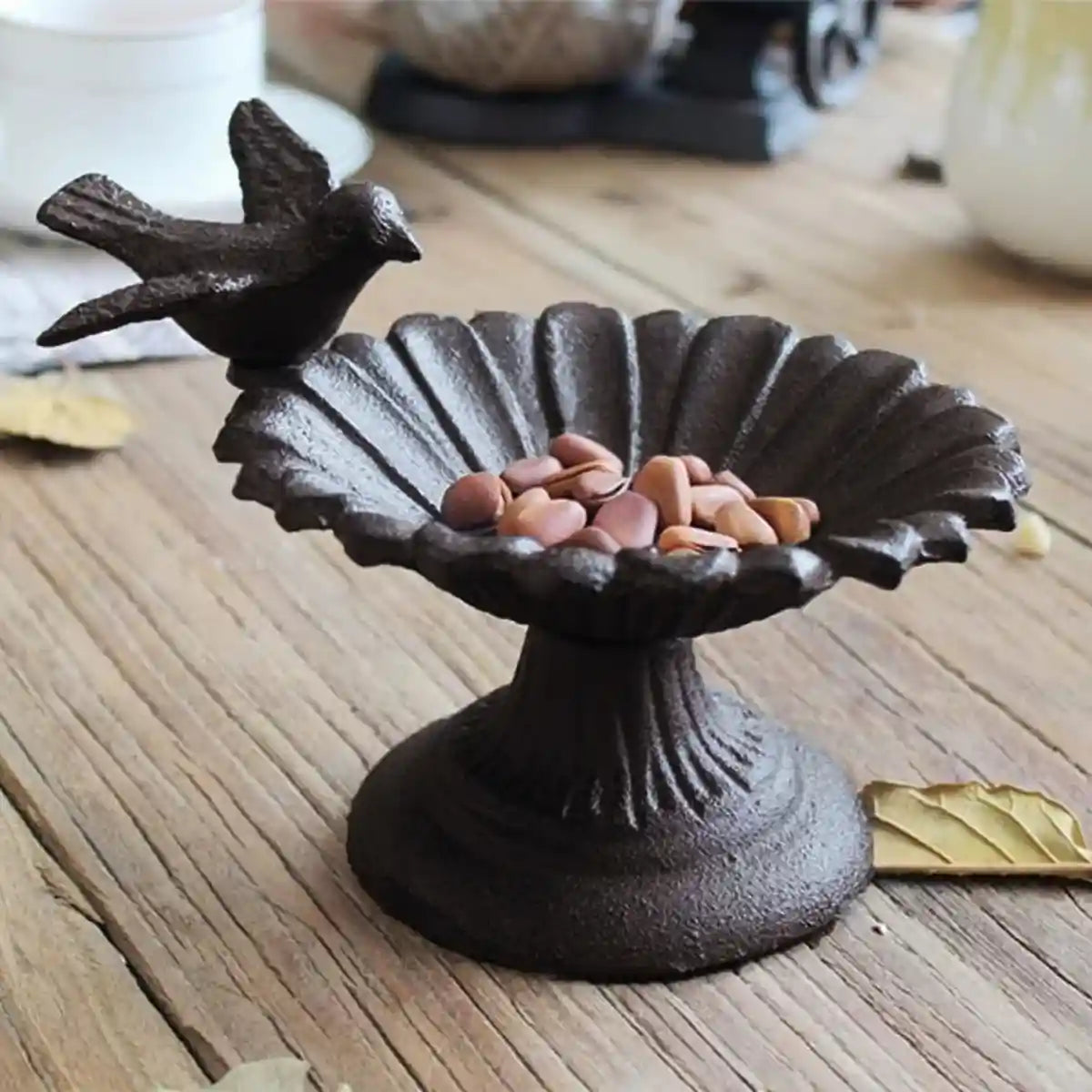 Cast Iron Petal Bird Feeder Bowl for Garden Décor
