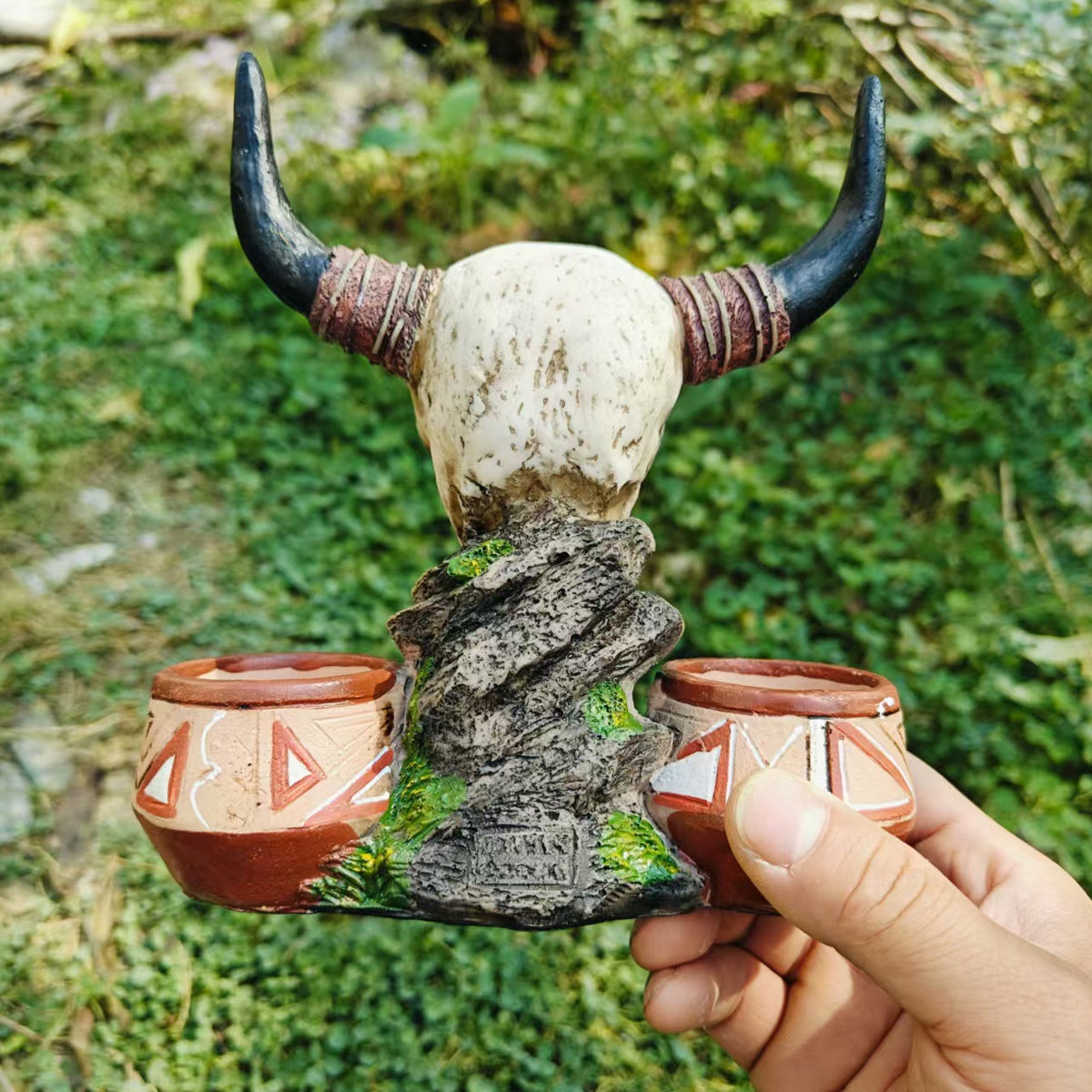 Bull Head Reptile Water Bowl High-Quality Non-Toxic Resin Reptile Dish Decor