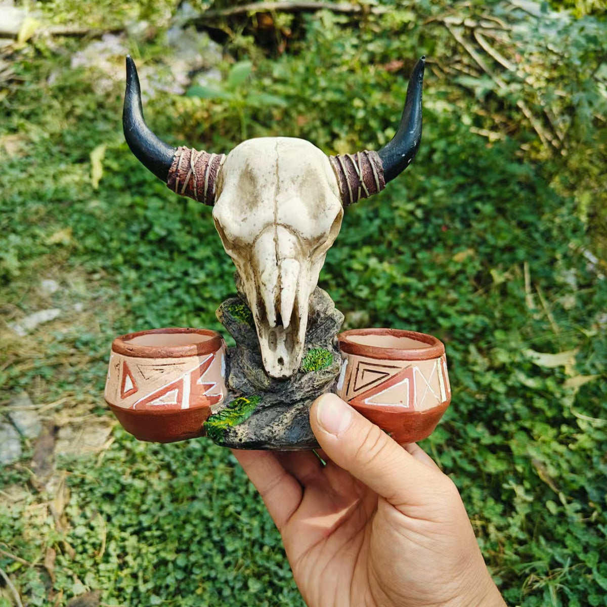 Bull Head Reptile Water Bowl High-Quality Non-Toxic Resin Reptile Dish Decor