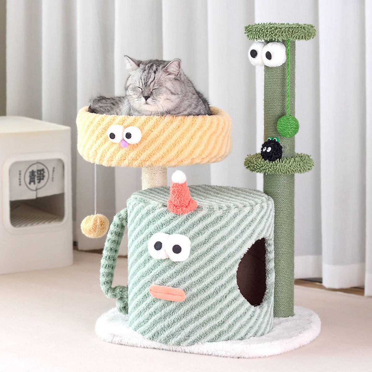 Little Monster Cat Tree - All-in-One Cat Bed & Toy Combo