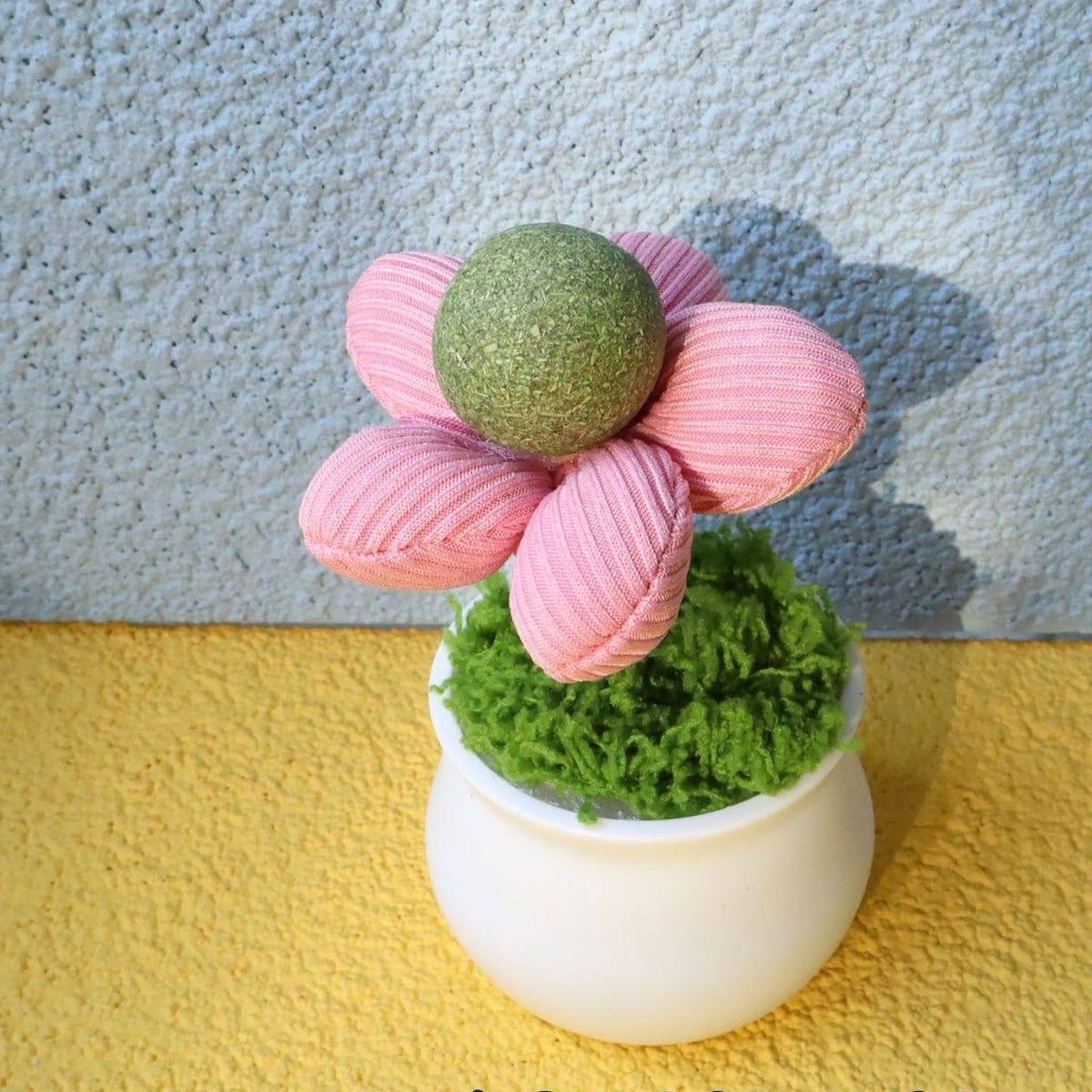 Catnip Flower Pot Toy for Cats Interactive Chew & Play Toy
