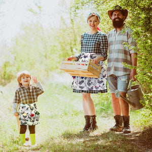Egg Collecting Apron With Deep Pockets