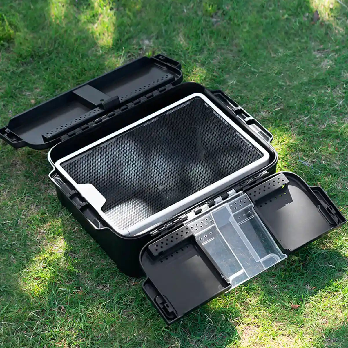 Portable Outdoor Reptile Tank Terrarium with Handle and Storage Base