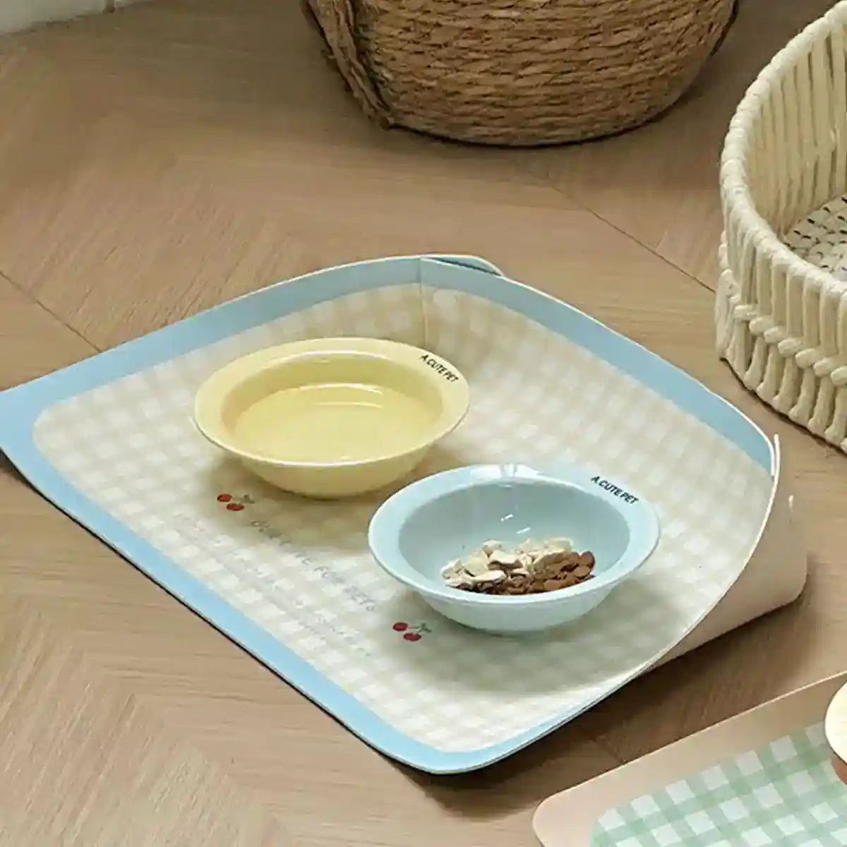 Waterproof Pet Feeding Mat for Cats and Dogs Non-Slip PU Leather Placemat