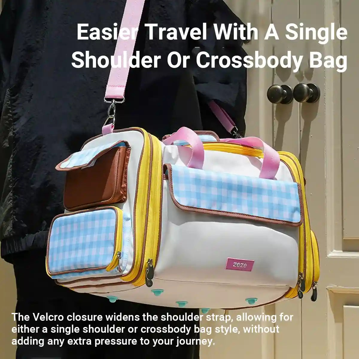 Portable Pet Travel Bag With Expandable Design