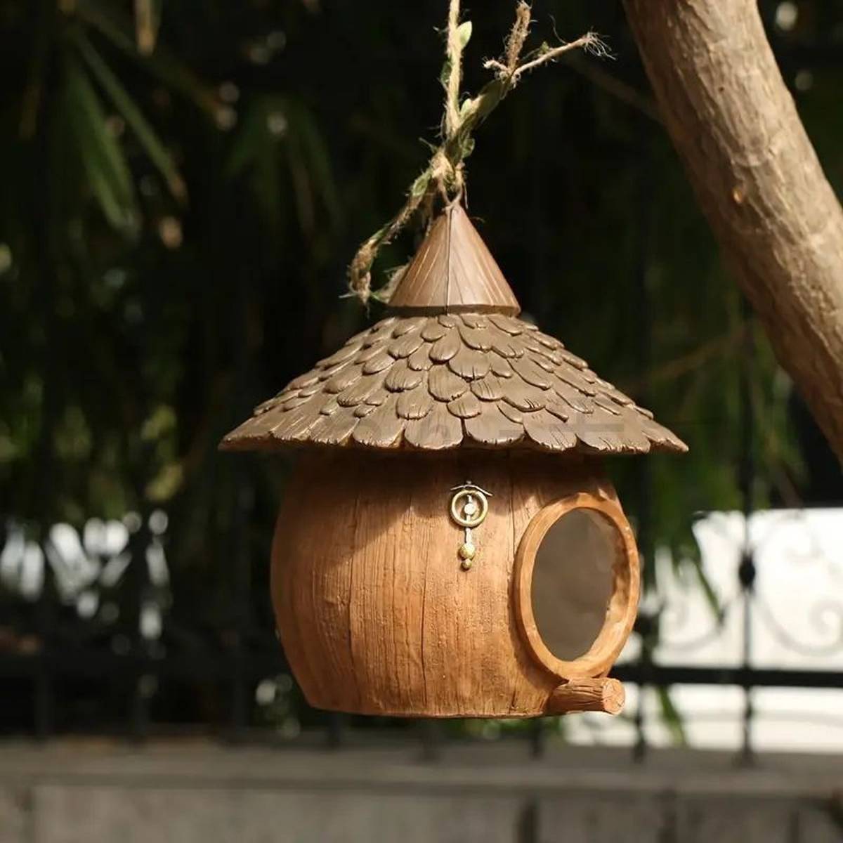 Hanging Bird House Resin Garden Bird Nest