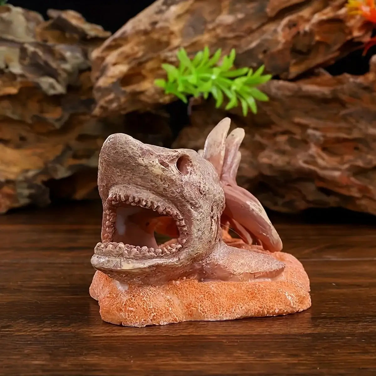 Shark Skeleton Resin Decor – Aquarium Ornament for Dramatic Aquascapes