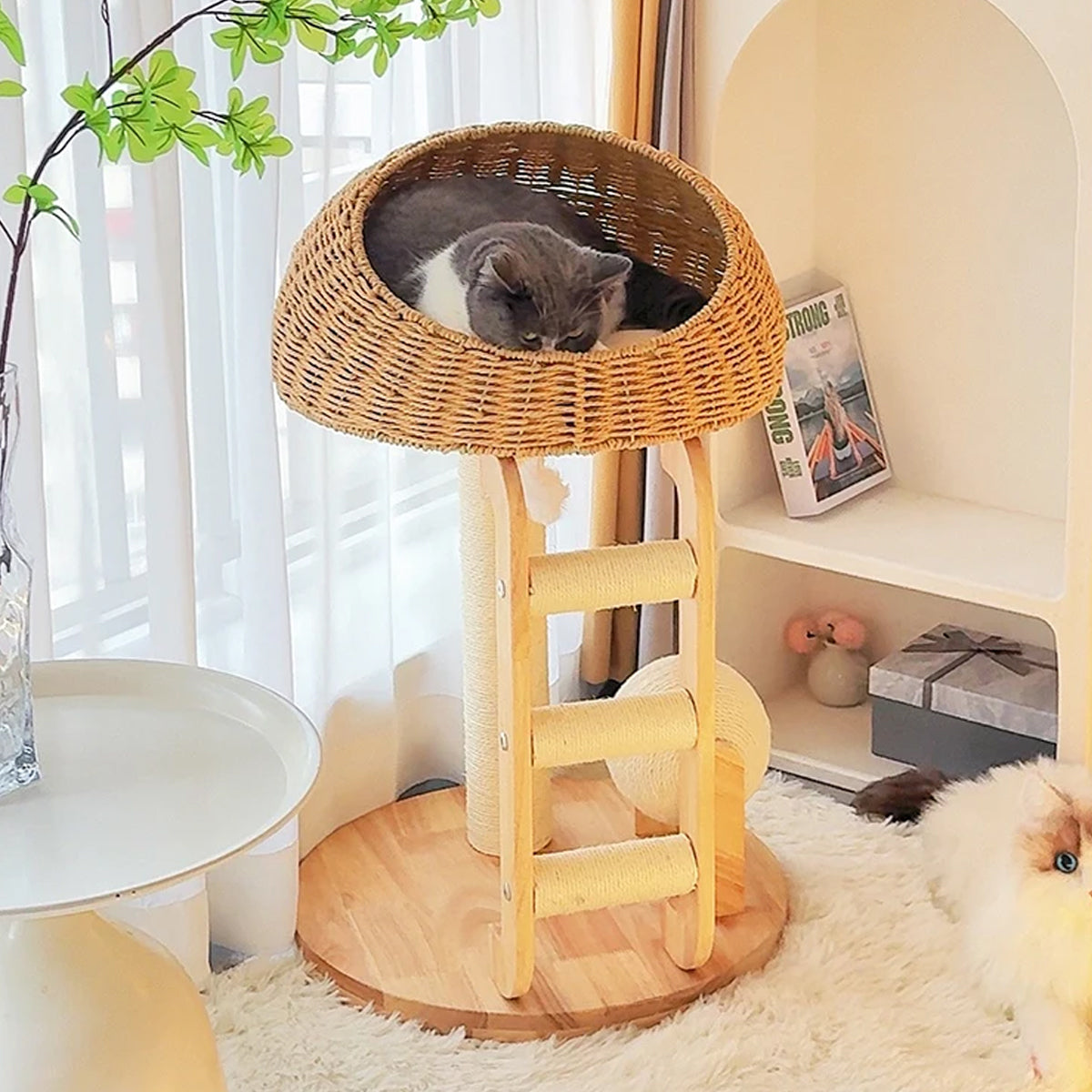 Solid Wood Cat Tree With Sisal Scratching Posts